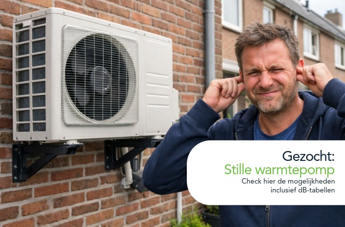 Persoon bij een rijwoning in Nederland houdt zijn oren dicht naast een luidruchtige buitenunit van een warmtepomp aan de gevel.